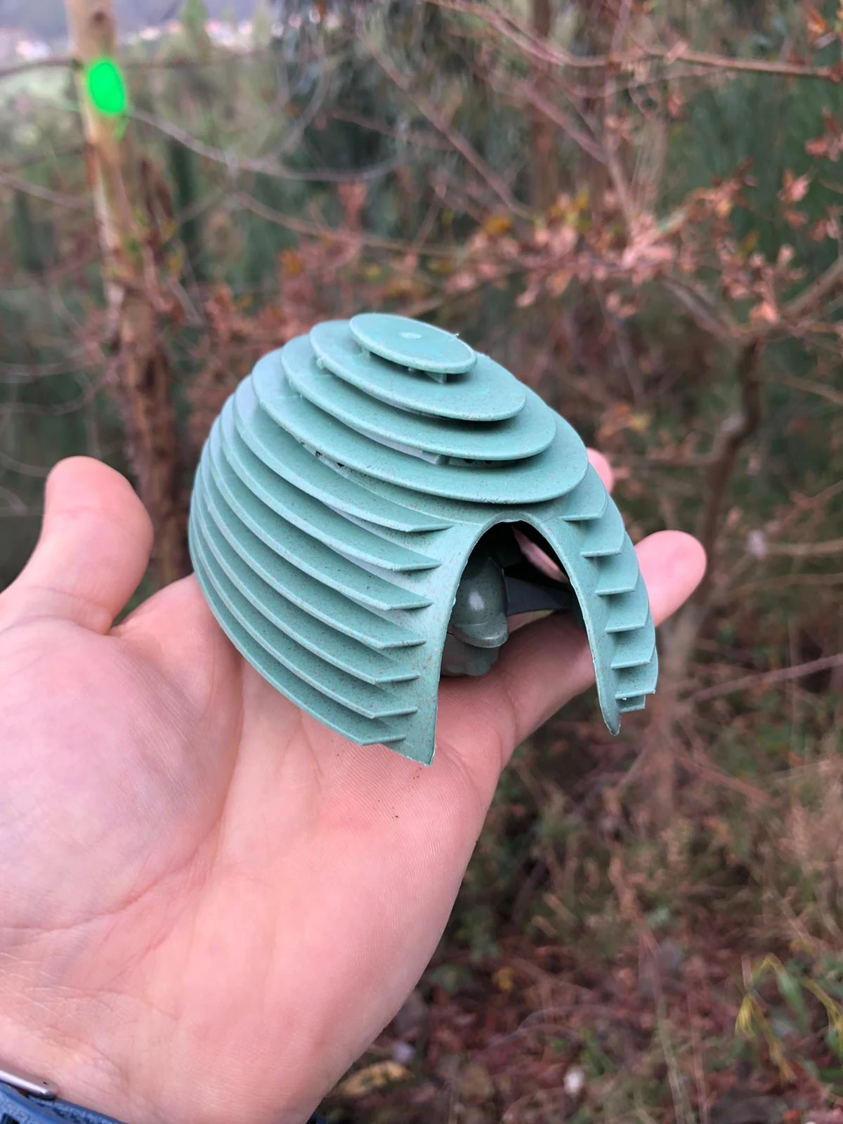 Hand instalation in hostposts
